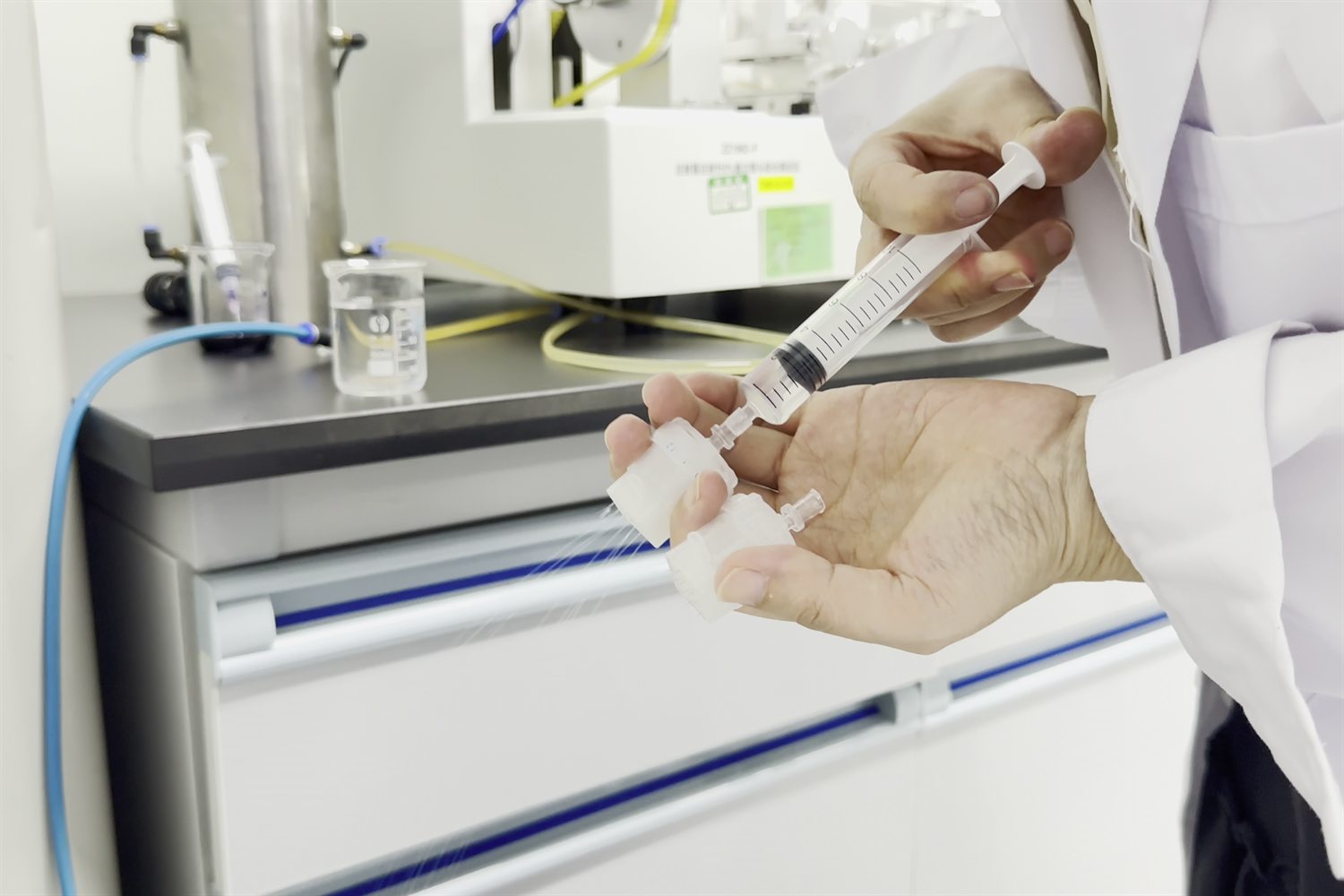 Measurement bench — dimensions verified with callipers and rules against the drawing tolerance.